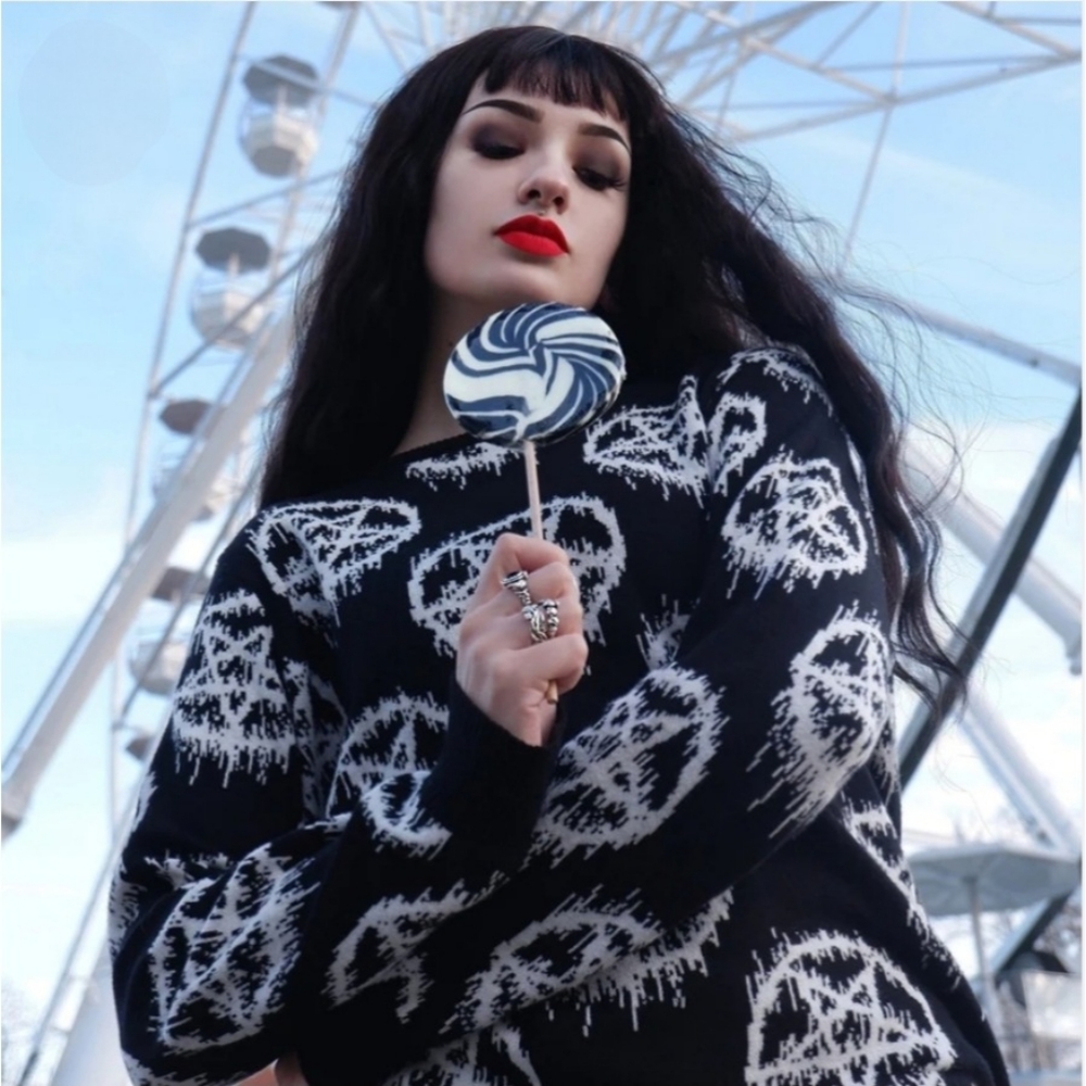 🆕️♡♡ Too Fast Black Pentagram Pullover Sweater | Unisex Sizing Relaxed Fit M